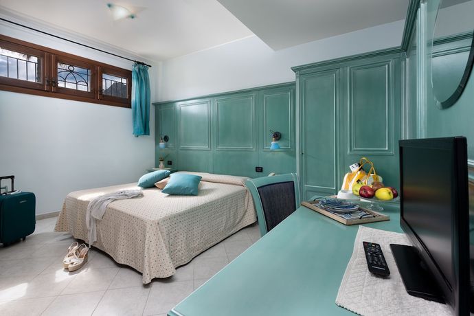Imagen de la habitación del Hotel Sicilya. Foto 2