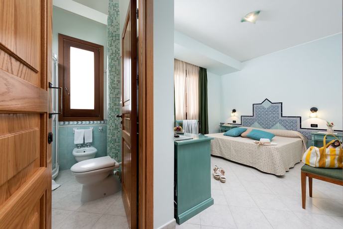 Imagen de la habitación del Hotel Sicilya. Foto 14