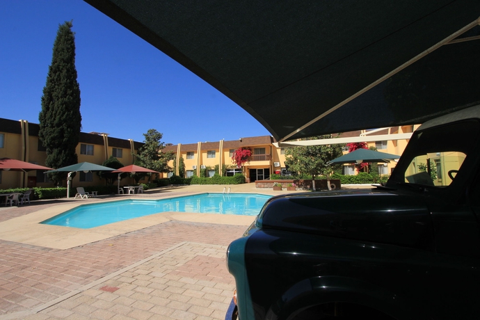 Imagen de la piscina del Hotel Sicomoro. Foto 14