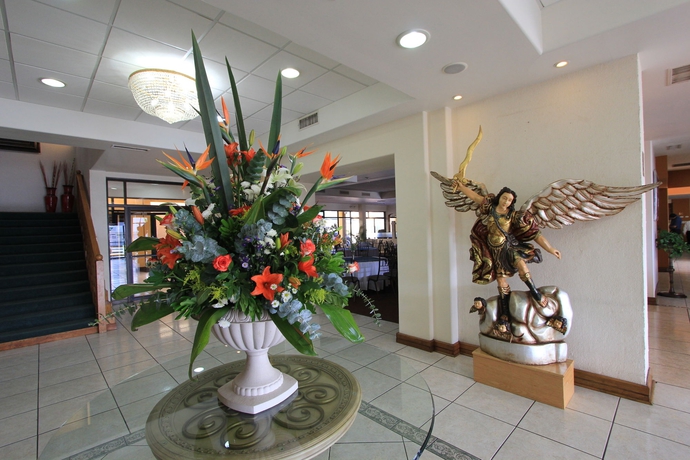 Imagen de los interiores del Hotel Sicomoro. Foto 12