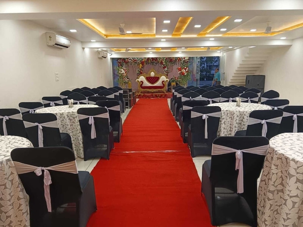 Imagen de los interiores del Hotel Siddhali Inn - Jabalpur. Foto 14