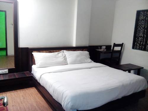 Imagen de la habitación del Hotel Siddhant. Foto 2