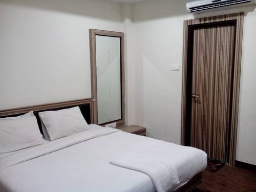 Imagen de la habitación del Hotel Siddhant. Foto 5