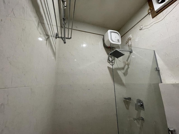 Imagen de la habitación del Hotel Siddhant Palace. Foto 13