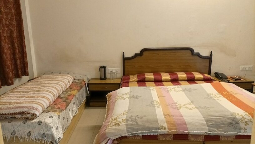 Imagen de la habitación del Hotel Siddharth, Dehradun. Foto 10