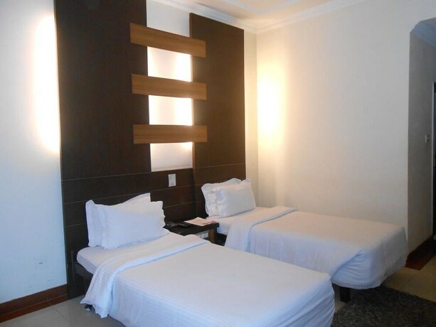 Imagen de la habitación del Hotel Siddharth. Foto 15