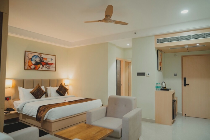 Imagen de la habitación del Hotel Siddharth Grand. Foto 8