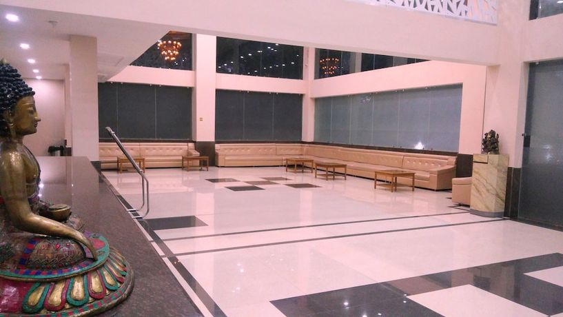Imagen de los interiores del Hotel Siddhartha International. Foto 17