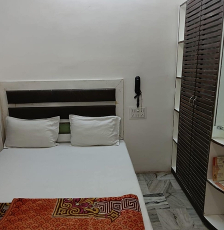 Imagen de la habitación del Hotel Siddhartha, Ujjain. Foto 9