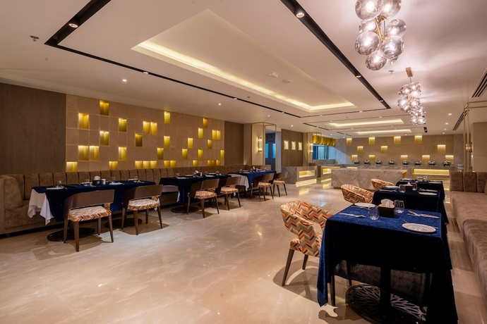 Imagen del bar/restaurante del Hotel Siddhartha Vilasa. Foto 5