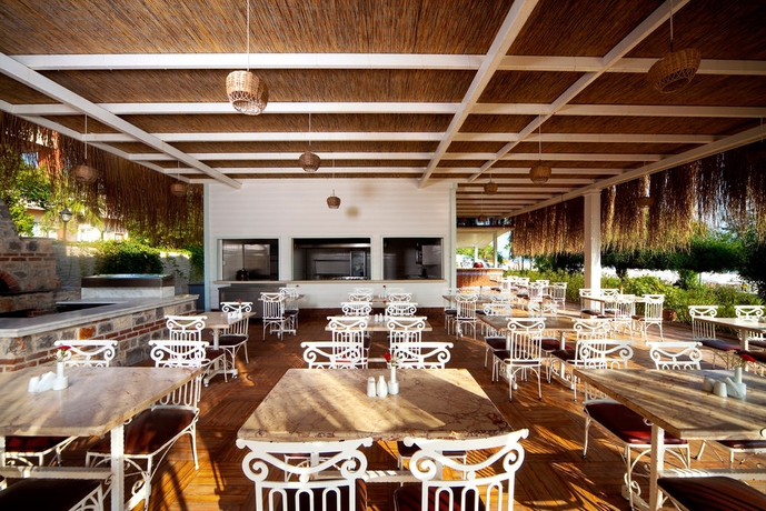 Imagen del bar/restaurante del Hotel Side Bella Luna. Foto 1