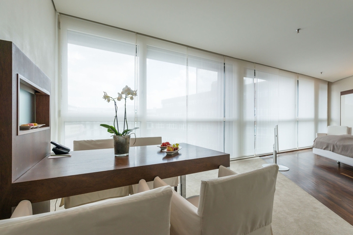 Imagen de los interiores del Hotel Side Design Hamburg. Foto 8