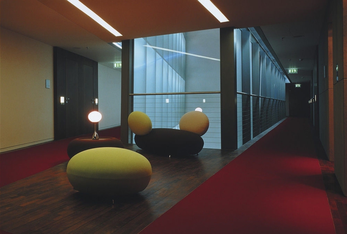 Imagen de los interiores del Hotel Side Design Hamburg. Foto 10