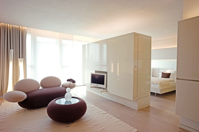 Imagen de los interiores del Hotel Side Design Hamburg. Foto 13