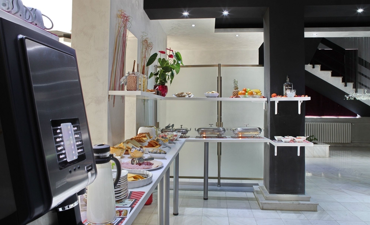 Imagen del bar/restaurante del Hotel Side One Design. Foto 11