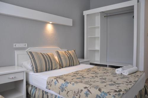 Imagen general del Hotel Side Spring. Foto 13
