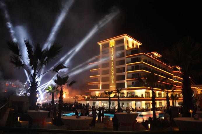 Imagen del bar/restaurante del Hotel Side Sunport and Spa - All Inclusive. Foto 7