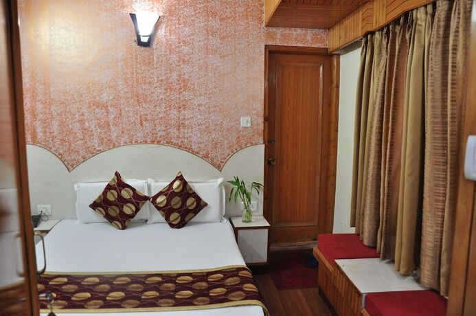 Imagen de la habitación del Hotel Sidharath. Foto 22