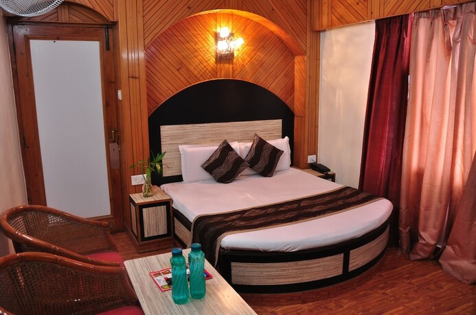 Imagen de la habitación del Hotel Sidharath. Foto 33