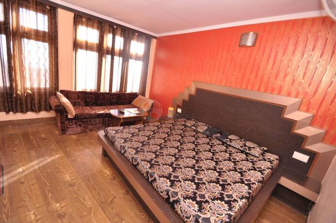 Imagen general del Hotel Sidharth Regency. Foto 5