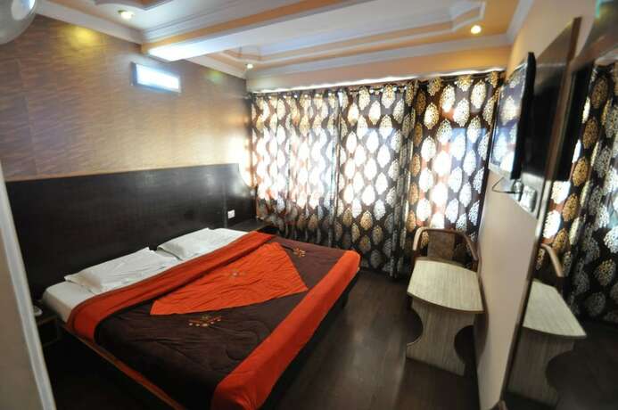 Imagen general del Hotel Sidharth Regency. Foto 7