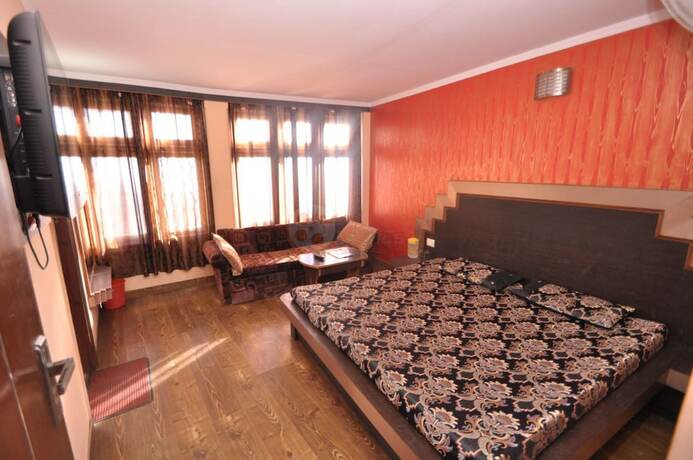 Imagen general del Hotel Sidharth Regency. Foto 10
