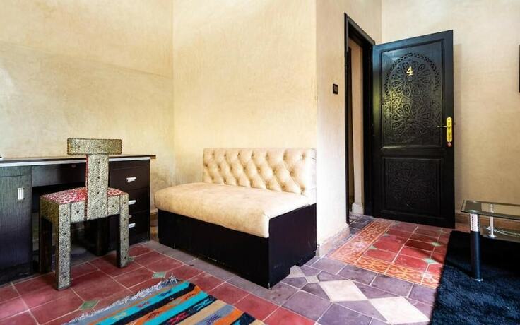 Imagen de la habitación del Hotel Sidi Abdallah Ghiat. Foto 11