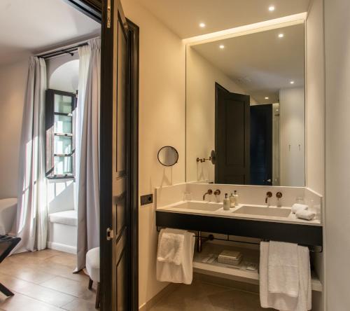 Imagen de la habitación del Hotel Sidonia. Foto 18