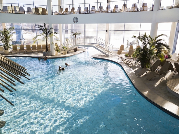 Imagen de la piscina del Hotel Siebenquell GesundZeitResort. Foto 15