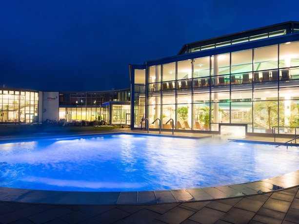 Imagen de la piscina del Hotel Siebenquell GesundZeitResort. Foto 16