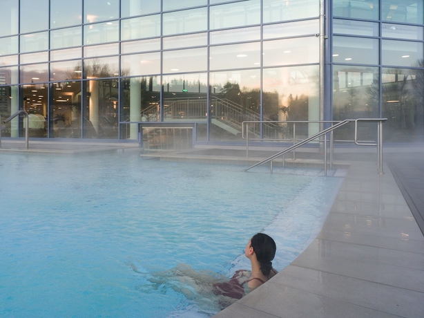Imagen de la piscina del Hotel Siebenquell GesundZeitResort. Foto 17