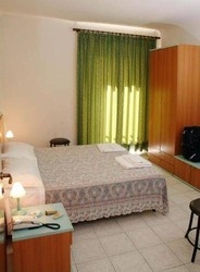 Imagen de la habitación del Hotel Siena, Milán. Foto 8