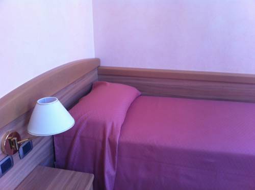 Imagen de la habitación del Hotel Siena, Verona. Foto 10