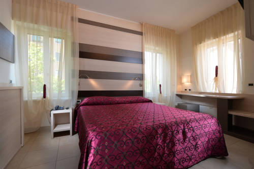 Imagen de la habitación del Hotel Siena, Verona. Foto 12