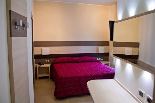 Imagen de la habitación del Hotel Siena, Verona. Foto 14