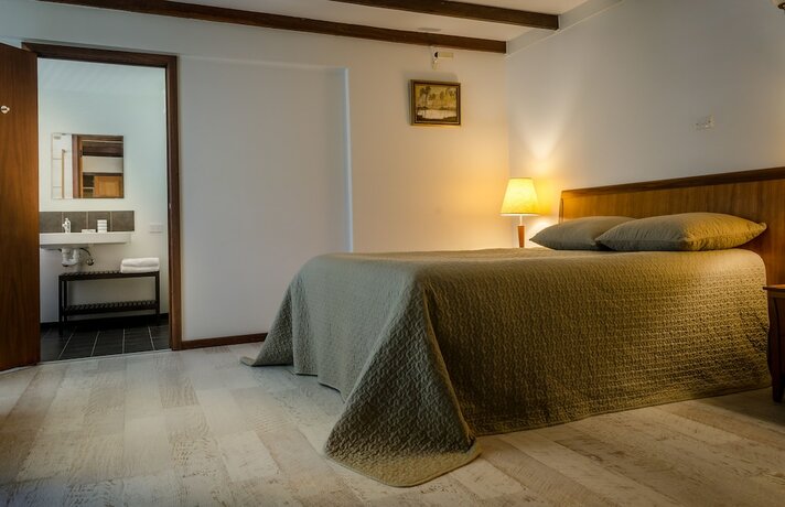 Imagen de la habitación del Hotel Sienna Lodge. Foto 27