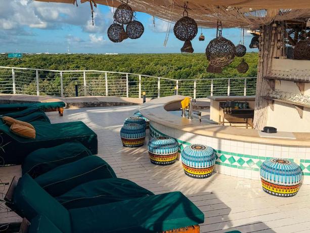 Imagen del bar/restaurante del Hotel Siente Tulum. Foto 3