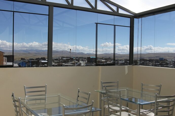 Imagen general del Hotel Sierra Alta Espinar. Foto 11