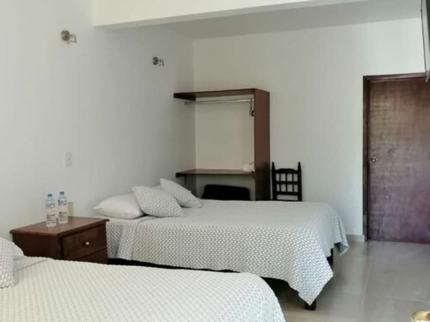 Imagen de la habitación del Hotel Sierra Bonita. Foto 16
