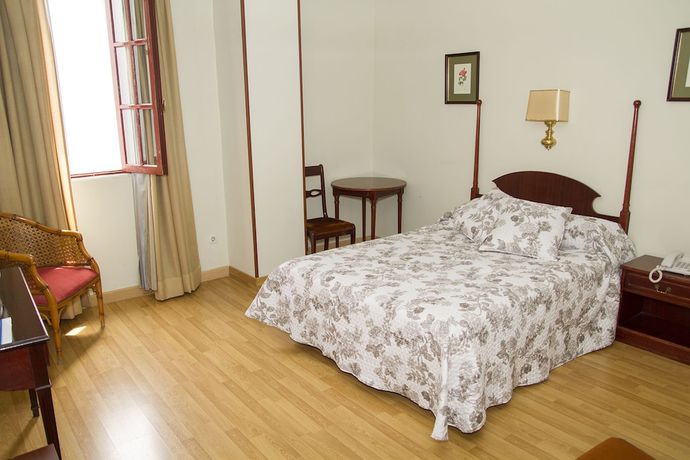 Imagen de la habitación del Hotel Sierra De Aracena. Foto 20