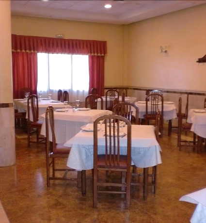 Imagen del bar/restaurante del Hotel Sierra De Quesada. Foto 5