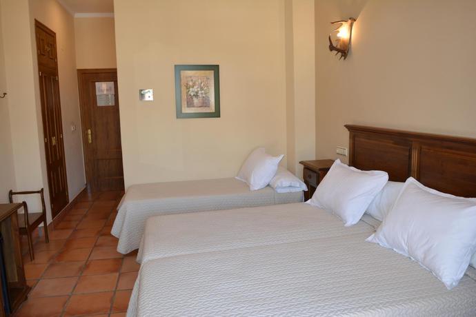 Imagen general del Hotel Sierra De Ubrique. Foto 2