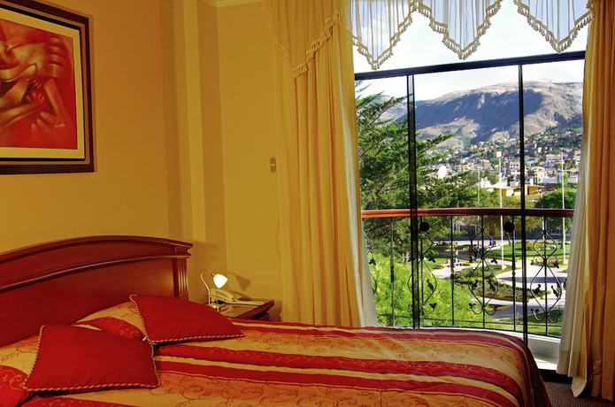 Imagen de la habitación del Hotel Sierra Dorada. Foto 12