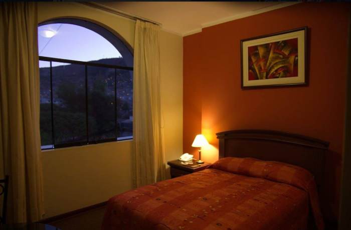 Imagen de la habitación del Hotel Sierra Dorada. Foto 14