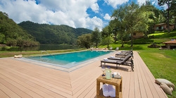 Imagen de la piscina del Hotel Sierra Lago. Foto 7