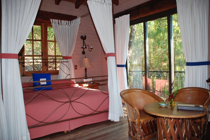Imagen de la habitación del Hotel Sierra Lago Resort and Spa. Foto 2