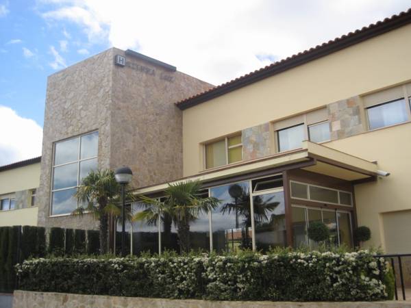 Imagen general del Hotel Sierra Luz. Foto 1