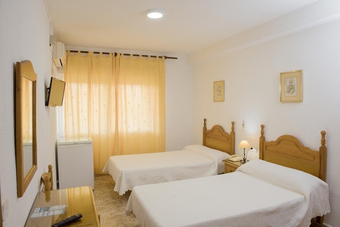 Imagen de la habitación del Hotel Sierra Mar. Foto 10