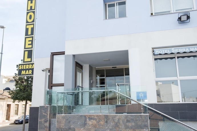 Imagen de los interiores del Hotel Sierra Mar. Foto 16