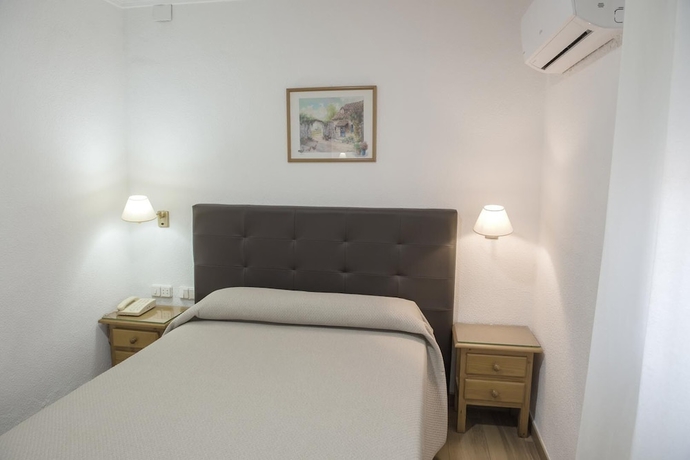 Imagen de la habitación del Hotel Sierra Mar. Foto 14